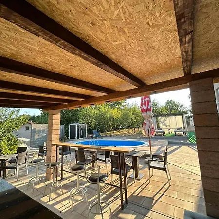 Σπίτι διακοπών M Rustic & Slatina Varos